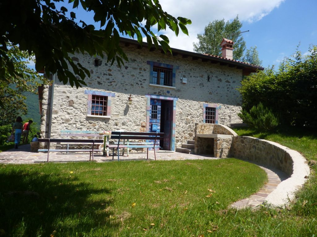 Casa in collina in legno a chiuppano, vicenza. ristrutturazione ... Case in campagna progetti
