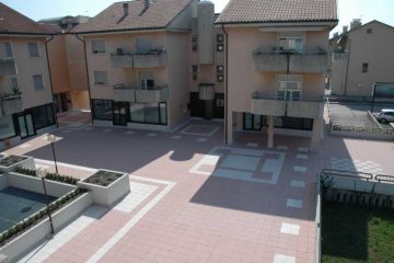 Piazzale casa 1